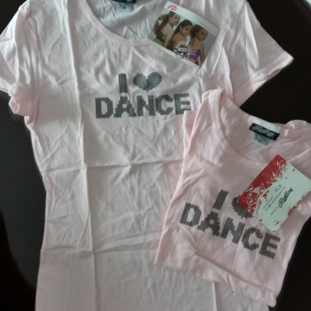 NWT Graphic T
